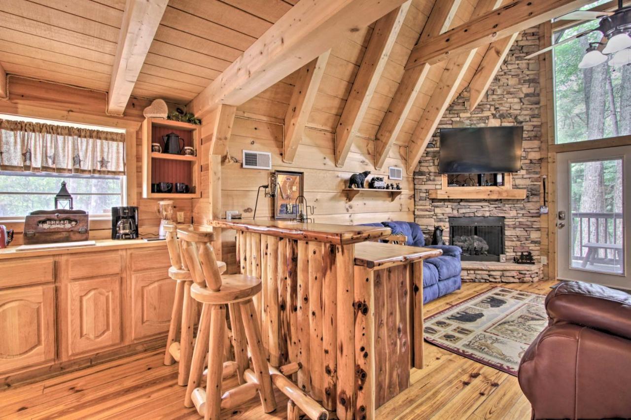Villa A-Frame Cabin with Hot Tub Less Than 1 Mi to Ober Gatlinburg! Exterior foto